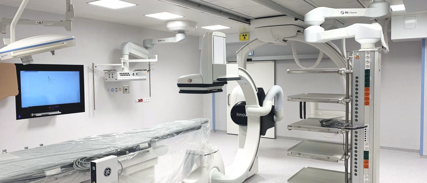 Dodávka stropních stativů pro high-tech operační sály "Wojewódzski szpital specjalistyczny", Wroclaw